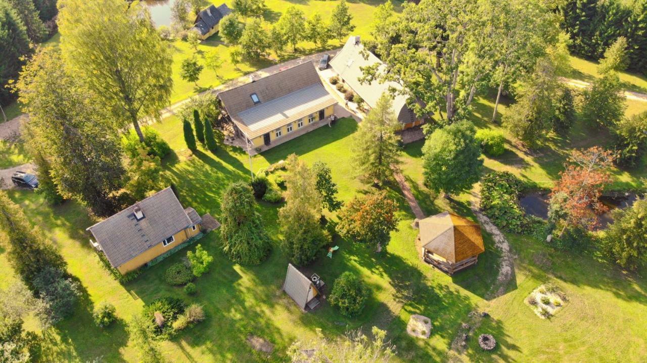 Truu Holiday Houses Ivaste Exteriér fotografie